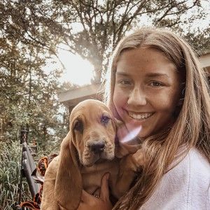 Meet your Posher, Caroline